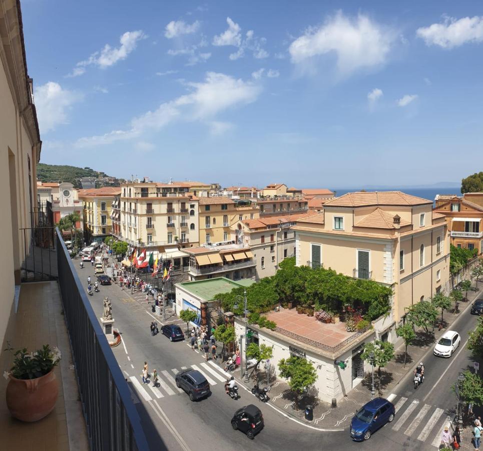Younique Sorrento Exterior foto